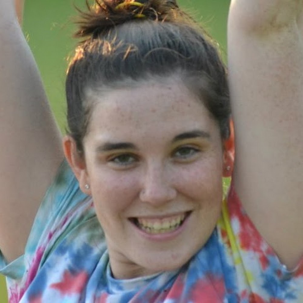 Meet your Posher, Ella